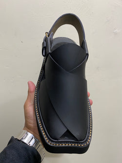 Matt Finish Kaptaan Chappal (Black)