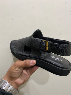 Matt Finish Kaptaan Chappal (Black)