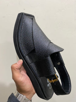 Pebble Grain Kaptaan Chappal (Black)